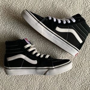 SOLD Sk8-Hi top Vans